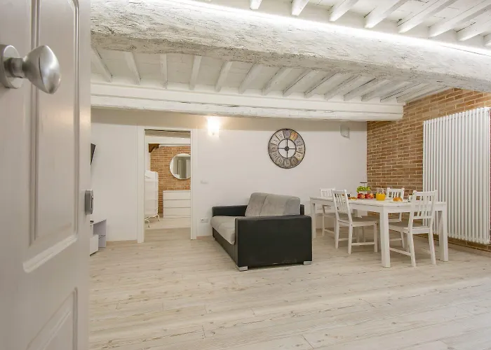 Guesthost - Casa Di Alice - Elegance In The Centre